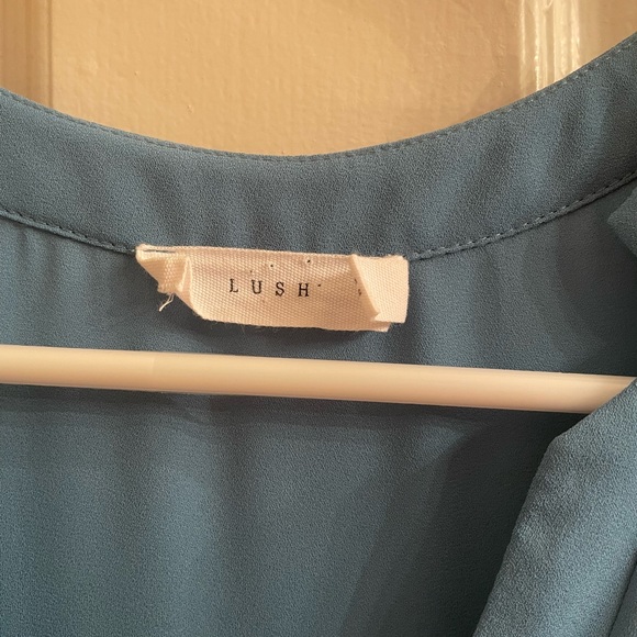 Top - Picture 2 of 2